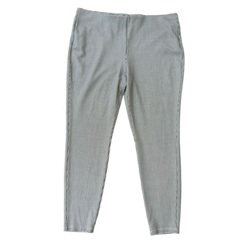 Chico’s so slimming houndstooth pattern stretch ankle skinny pants size 2 or L